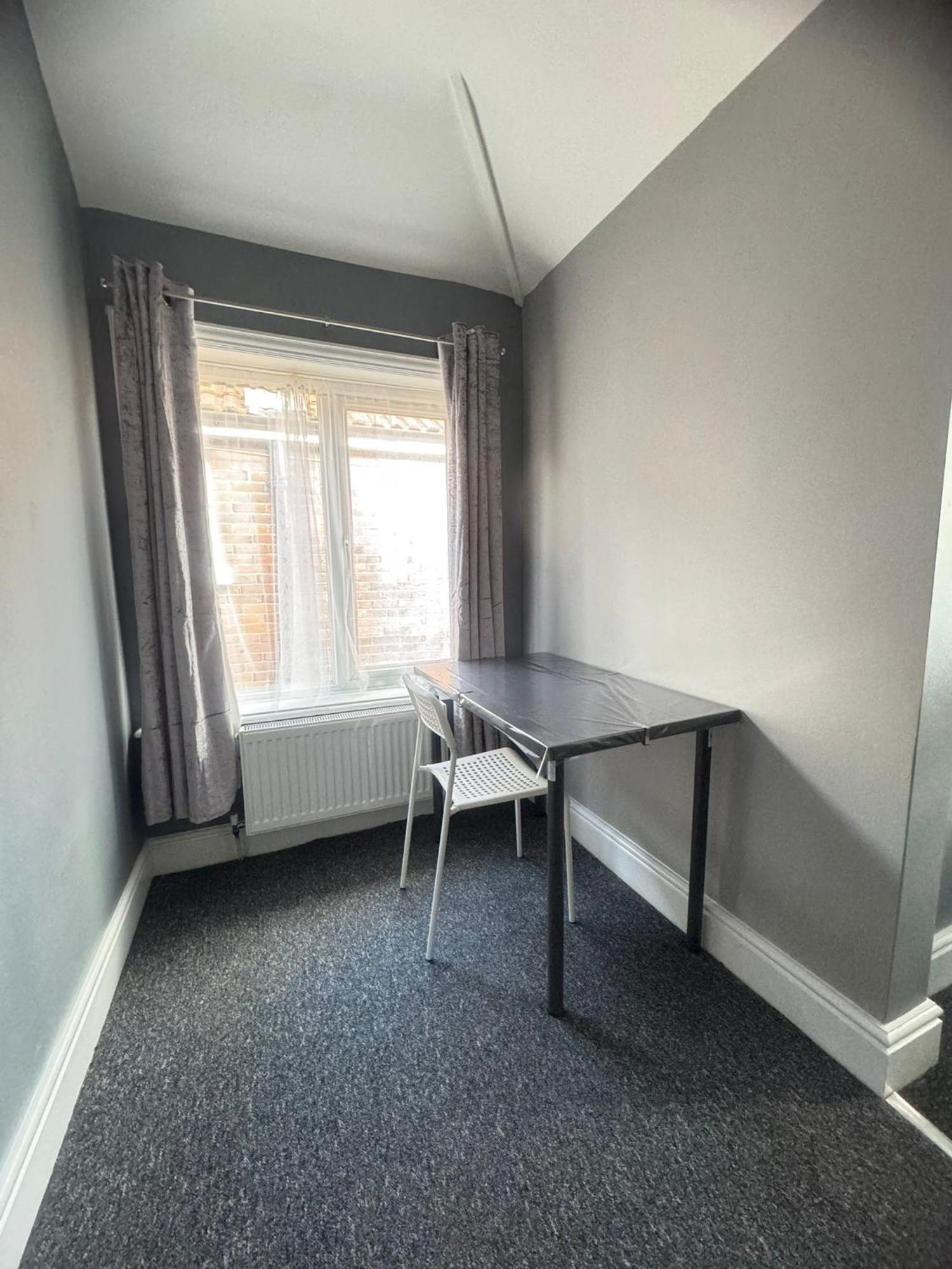 Shirley House 6, Guest House, Self Catering, Self Check In With Smart Locks, Use Of Fully Equipped Kitchen, Close To City Centre, Ideal For Longer Stays, Excellent Transport Links Southampton Extérieur photo