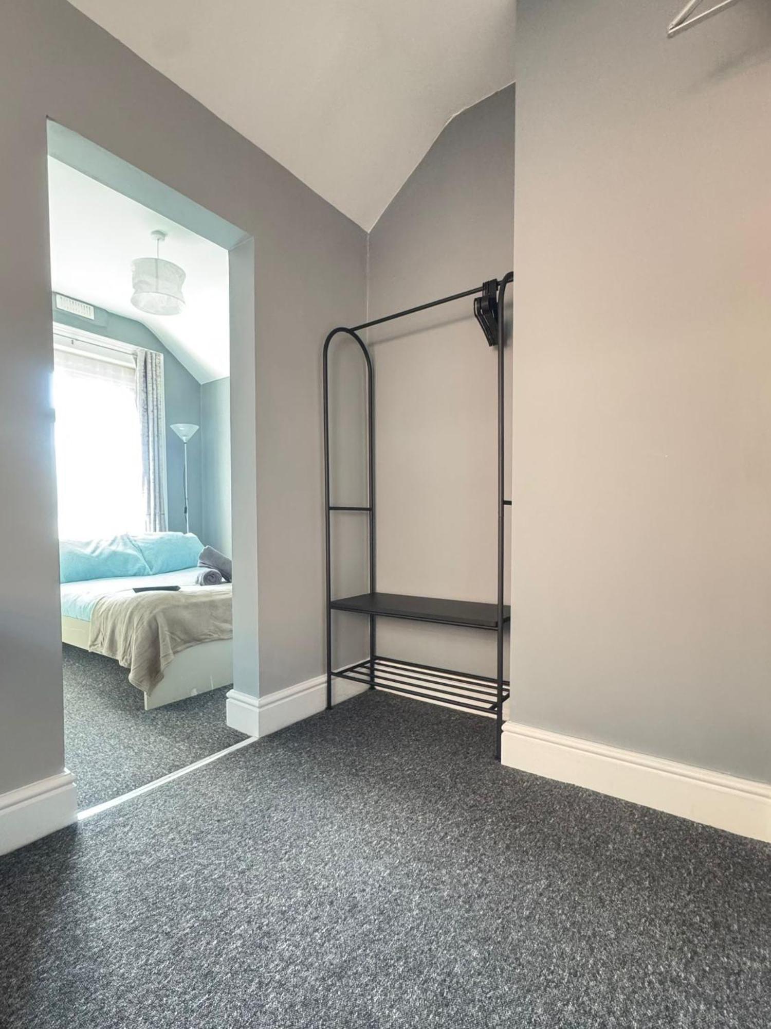 Shirley House 6, Guest House, Self Catering, Self Check In With Smart Locks, Use Of Fully Equipped Kitchen, Close To City Centre, Ideal For Longer Stays, Excellent Transport Links Southampton Extérieur photo