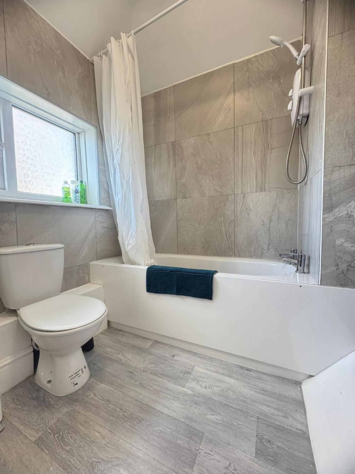 Shirley House 6, Guest House, Self Catering, Self Check In With Smart Locks, Use Of Fully Equipped Kitchen, Close To City Centre, Ideal For Longer Stays, Excellent Transport Links Southampton Extérieur photo