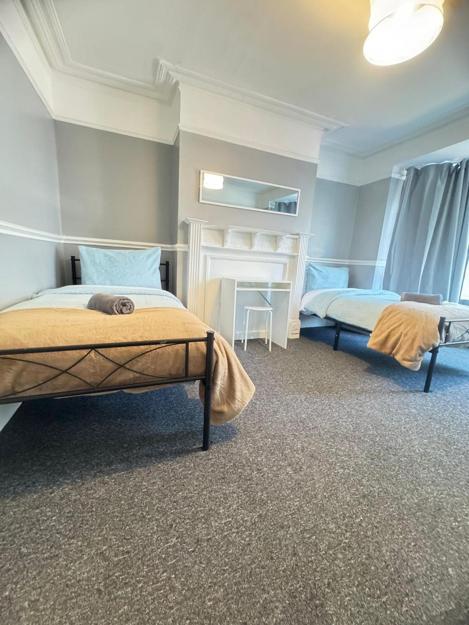 Shirley House 6, Guest House, Self Catering, Self Check In With Smart Locks, Use Of Fully Equipped Kitchen, Close To City Centre, Ideal For Longer Stays, Excellent Transport Links Southampton Extérieur photo