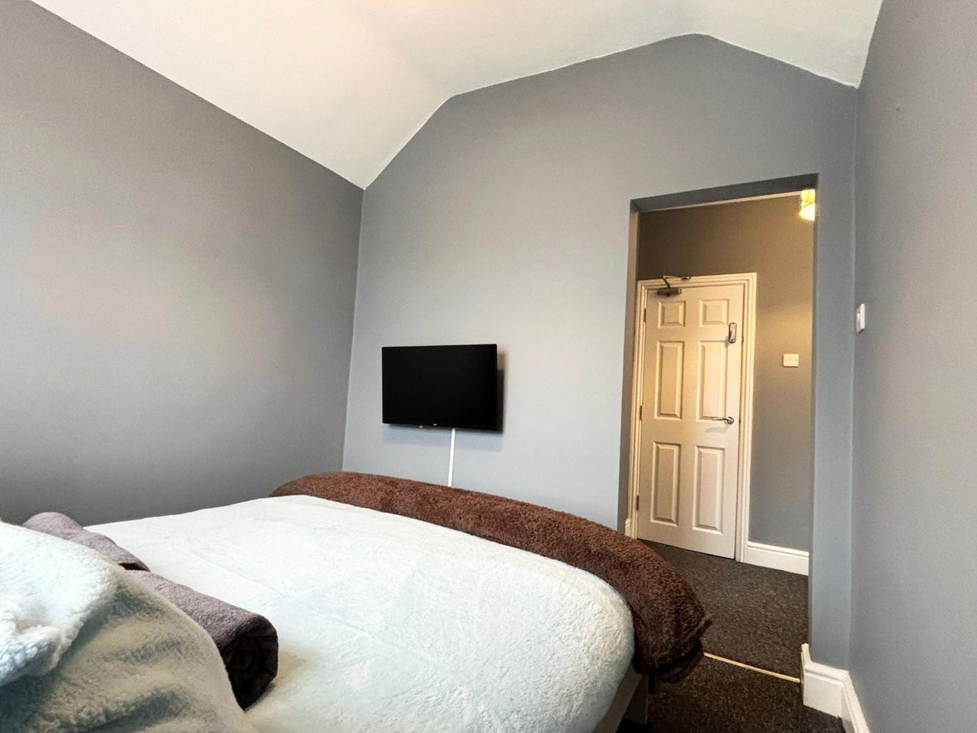 Shirley House 6, Guest House, Self Catering, Self Check In With Smart Locks, Use Of Fully Equipped Kitchen, Close To City Centre, Ideal For Longer Stays, Excellent Transport Links Southampton Extérieur photo