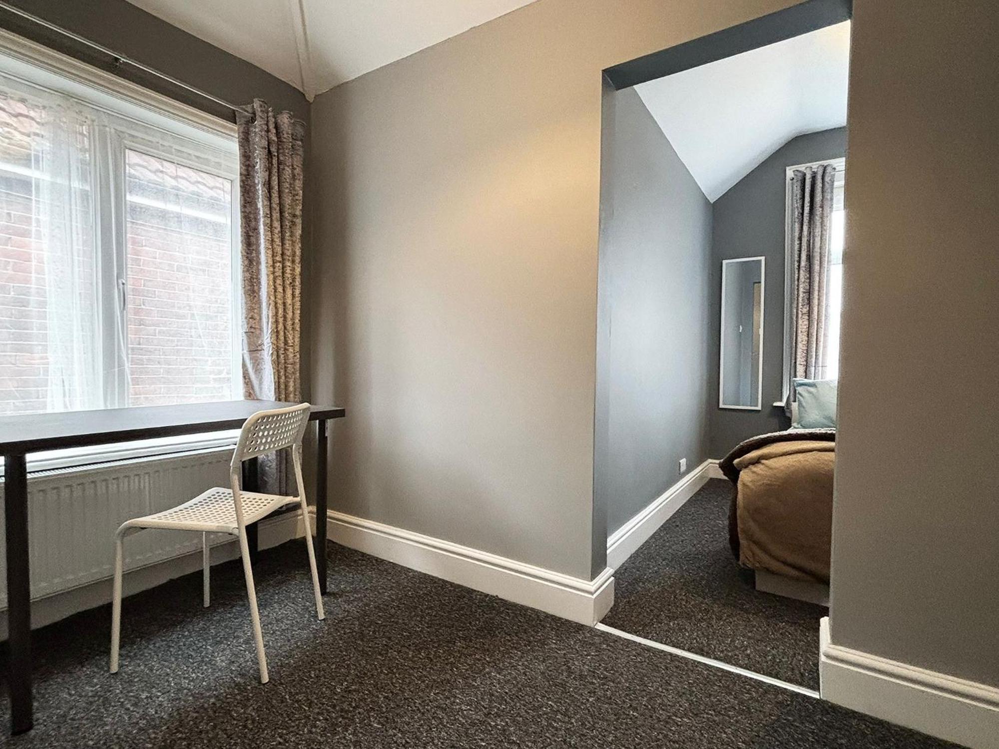 Shirley House 6, Guest House, Self Catering, Self Check In With Smart Locks, Use Of Fully Equipped Kitchen, Close To City Centre, Ideal For Longer Stays, Excellent Transport Links Southampton Extérieur photo